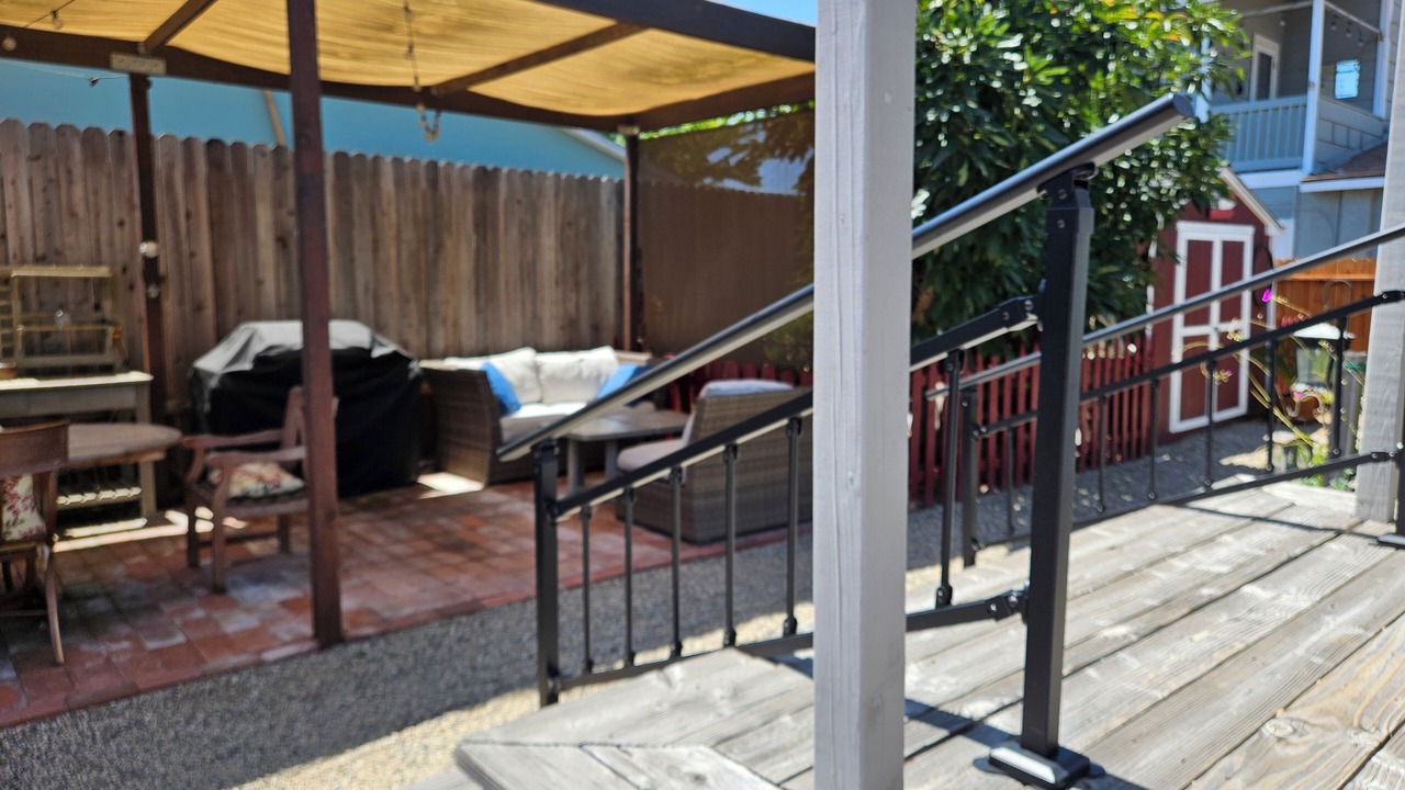 Photo of Patio Balcony in East Side Costa Mesa