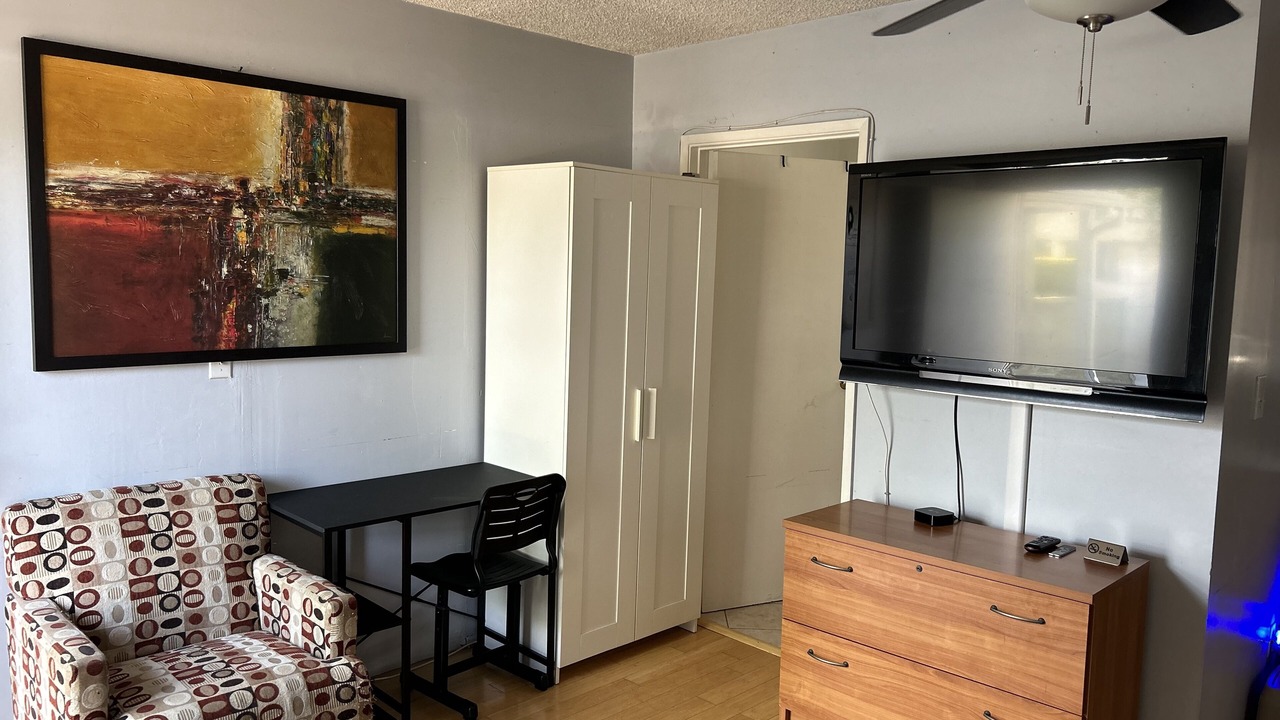 Photo of Livingroom in North Hollywood