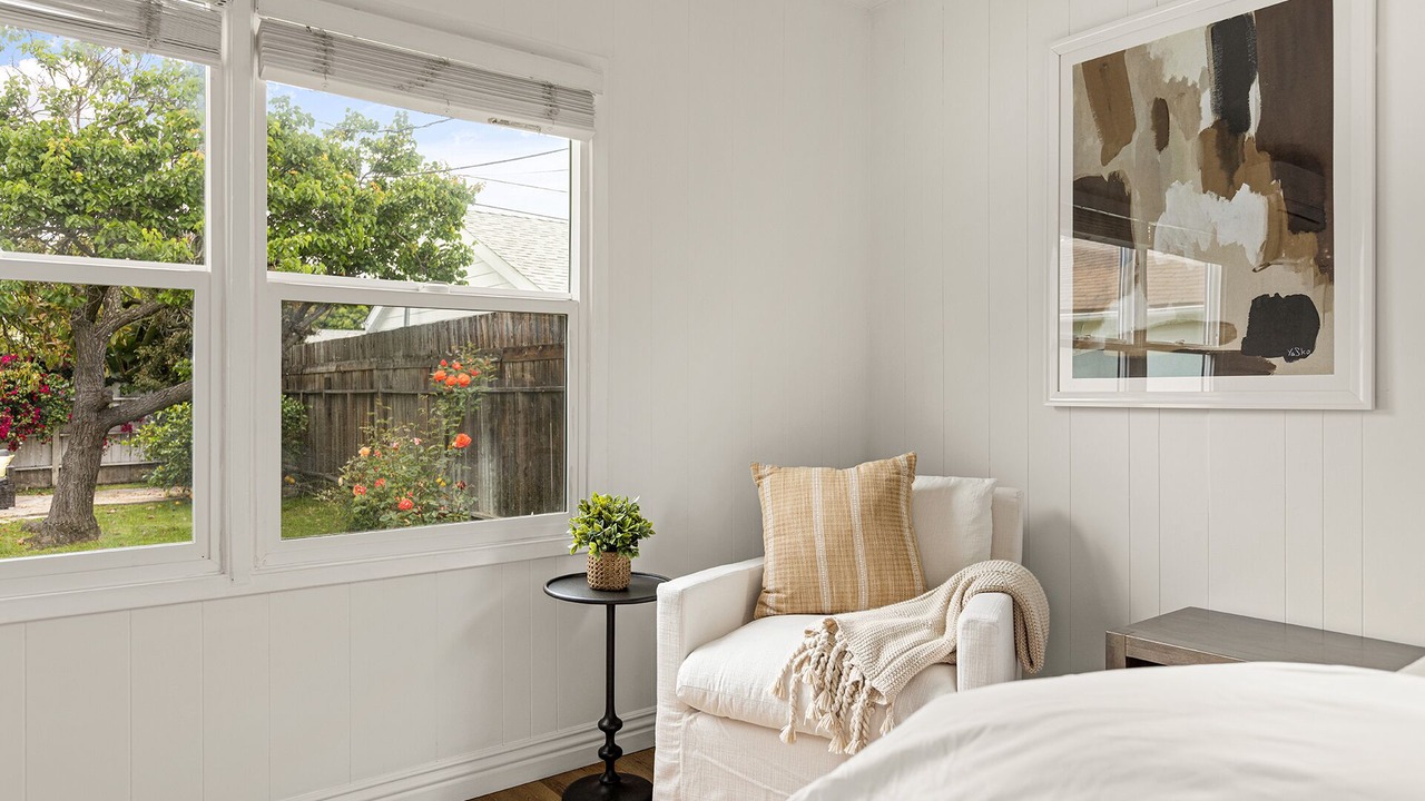 Photo of Bedroom in Sawtelle