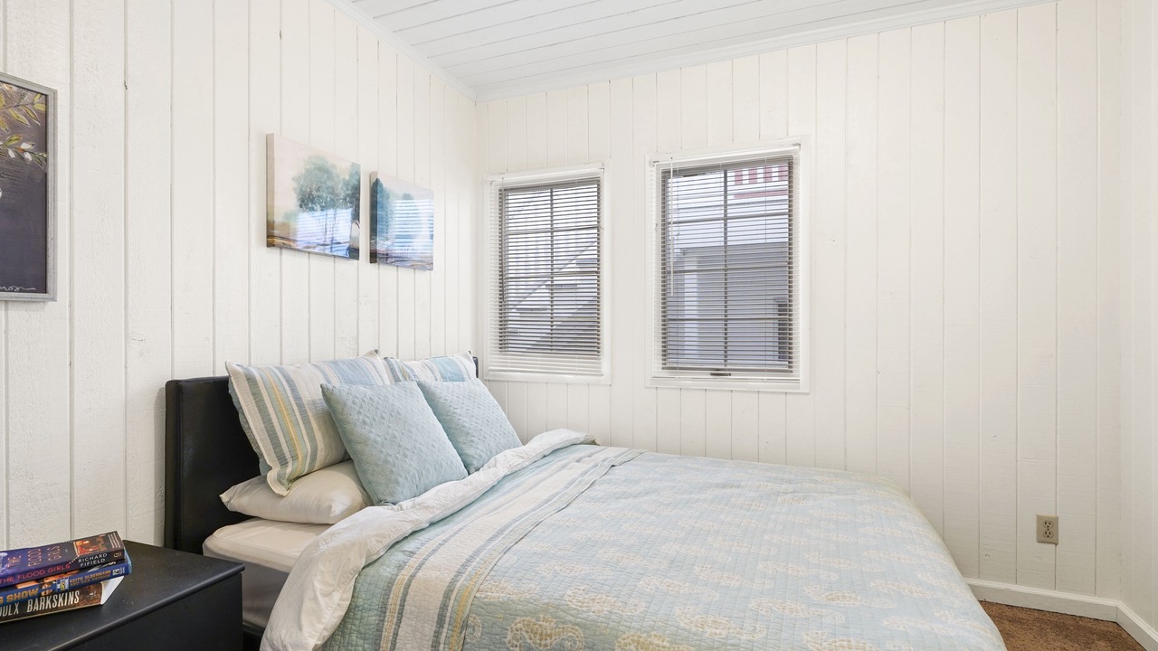 Photo of Bedroom in Balboa Island