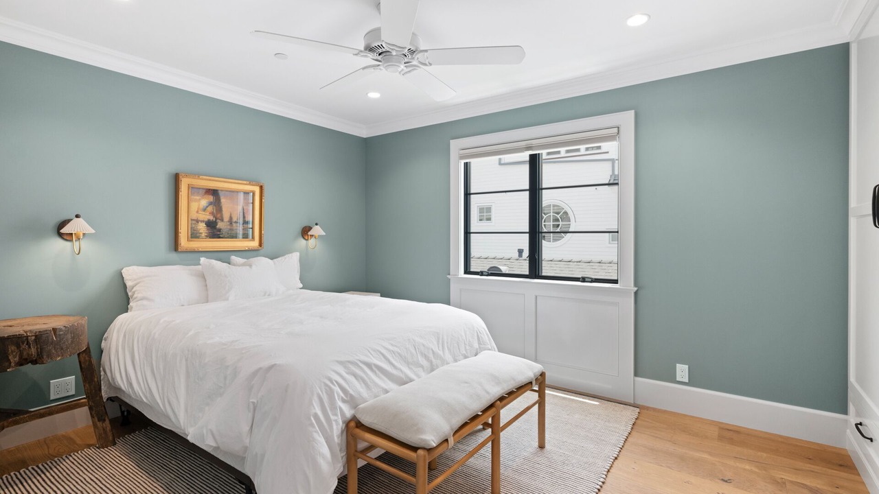Photo of Bedroom in Newport Beach