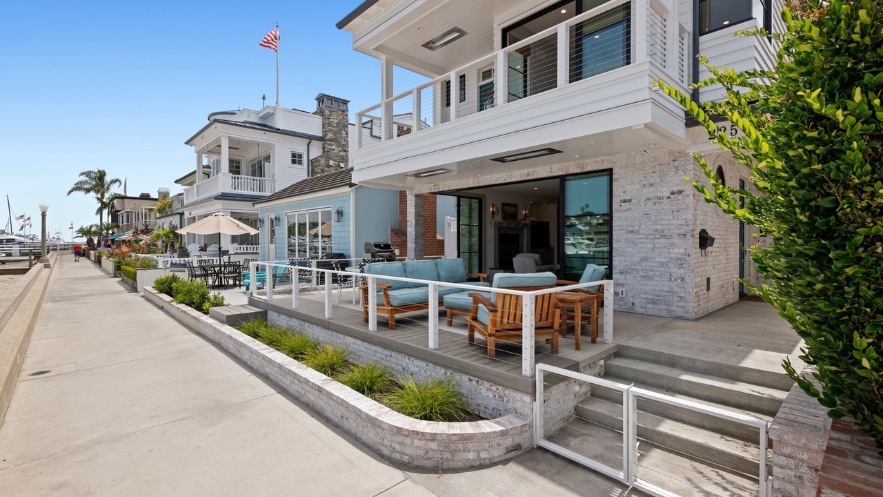 Photo of Patio Balcony in Newport Beach