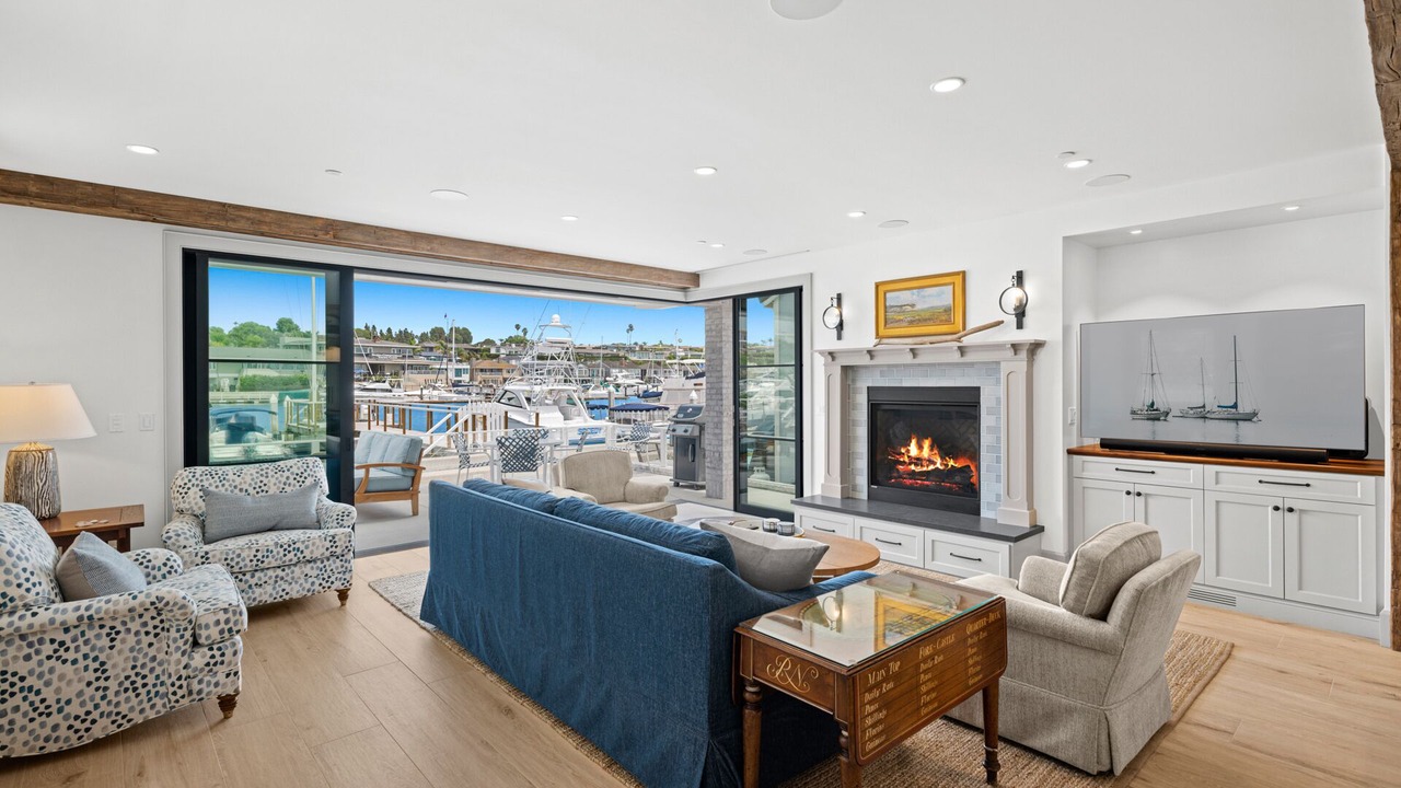 Photo of Livingroom in Newport Beach