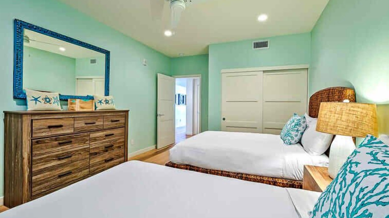 Photo of Bedroom in Beach Barber Tract