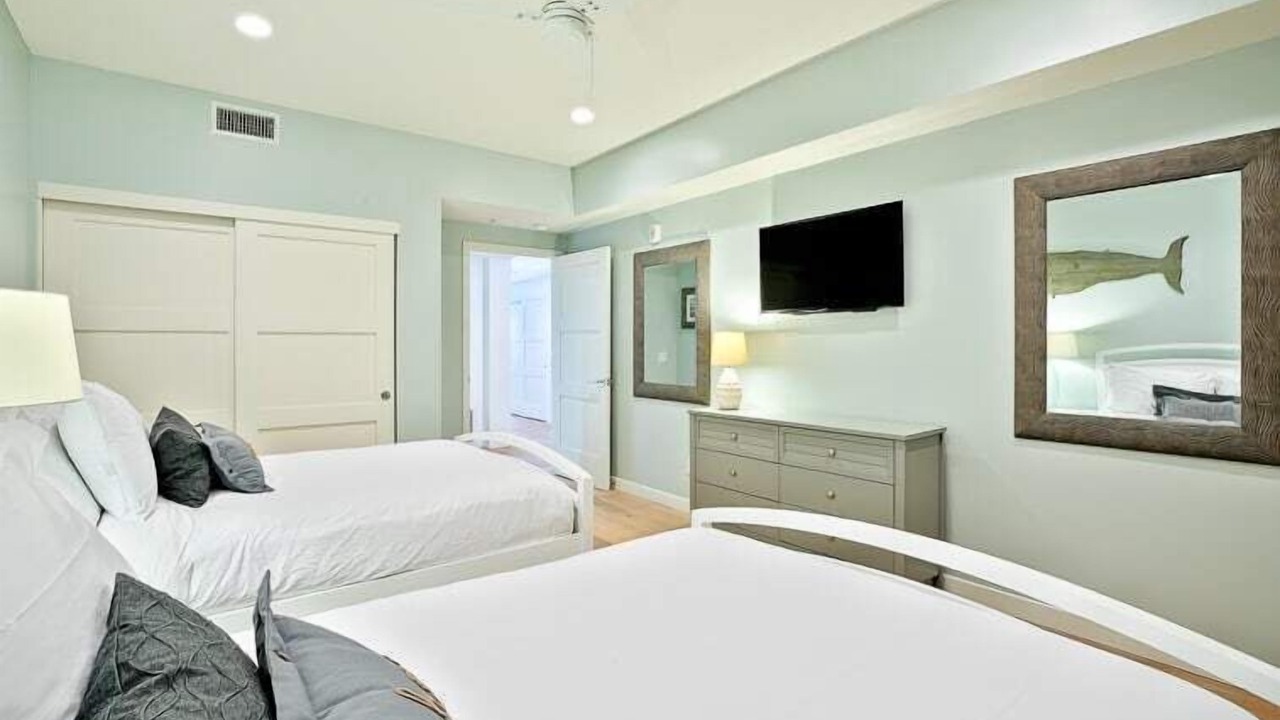 Photo of Bedroom in Beach Barber Tract