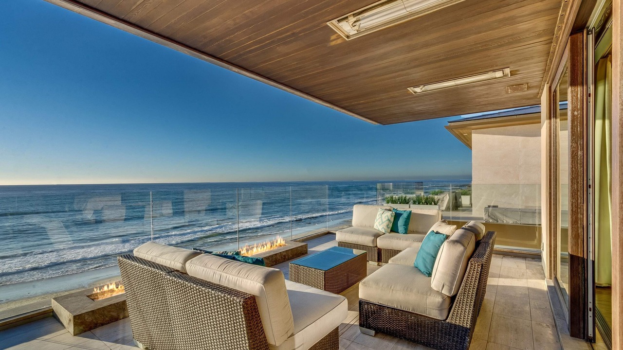 Photo of Patio Balcony in Beach Barber Tract