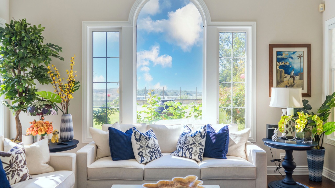 Photo of Livingroom in Newport Coast