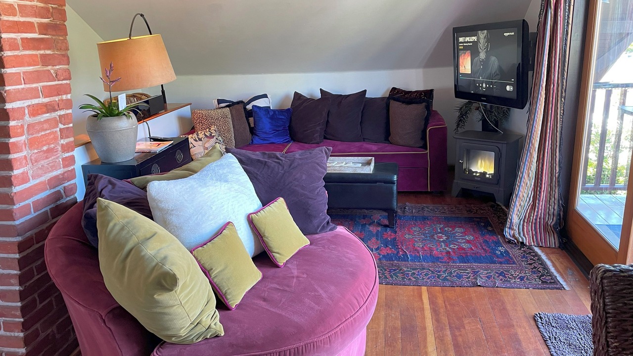 Photo of Livingroom in Lower State