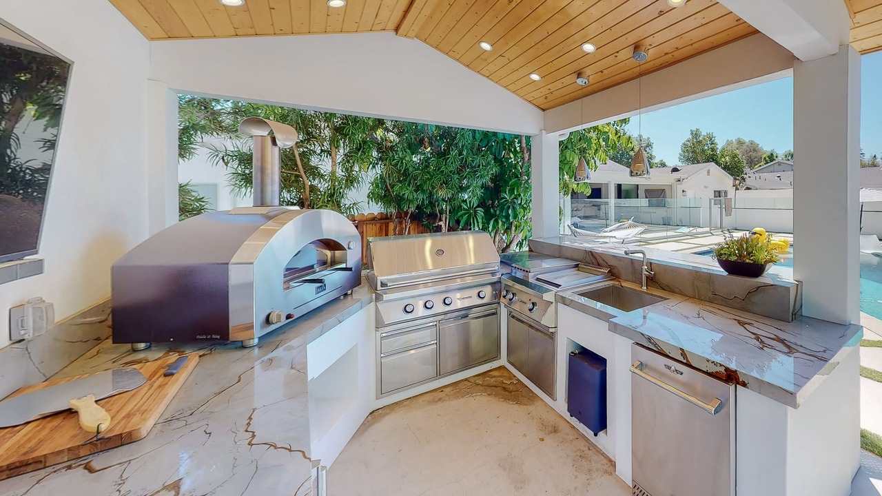 Photo of Patio Balcony in Lake Balboa