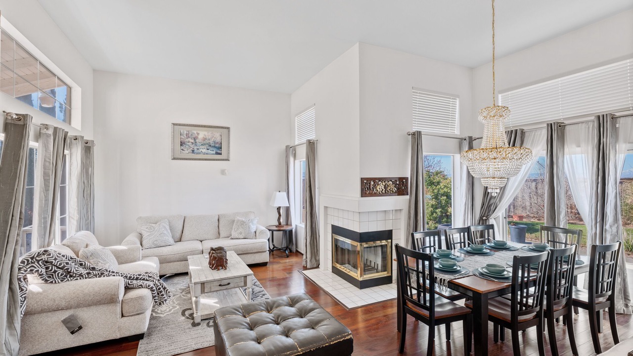 Photo of Livingroom in Apple Valley