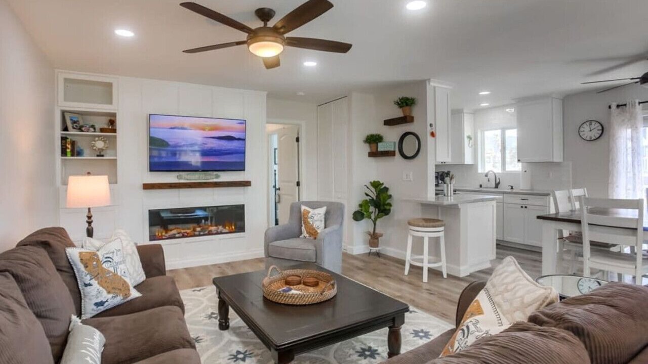 Photo of Livingroom in Del Mar