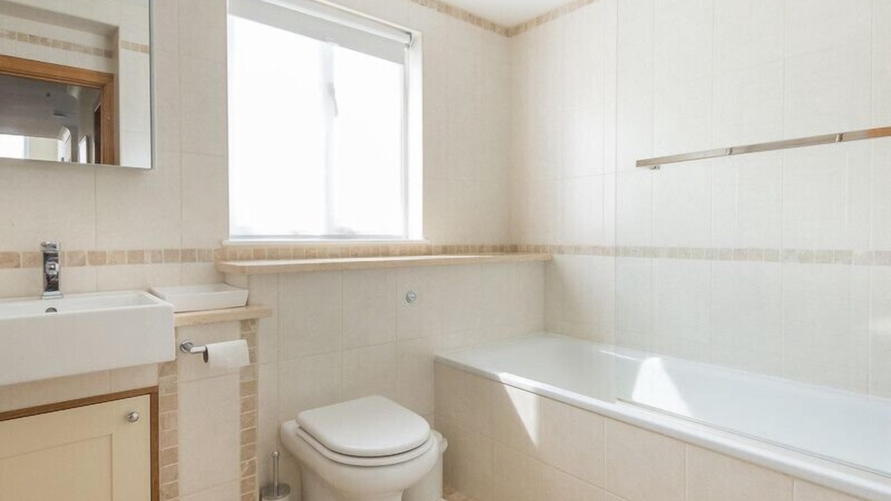 Photo of Bathroom in Trebetherick