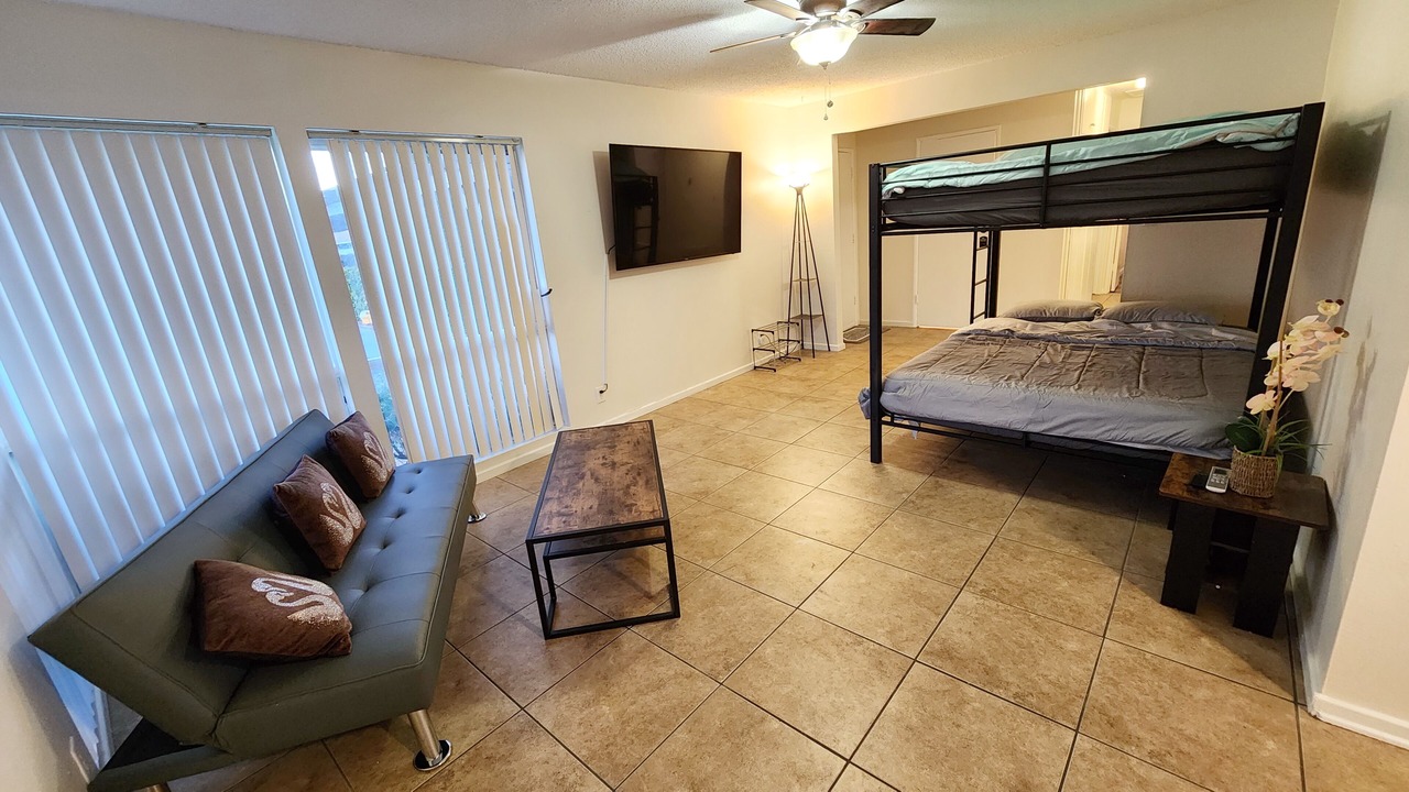 Photo of Bedroom in Hemet