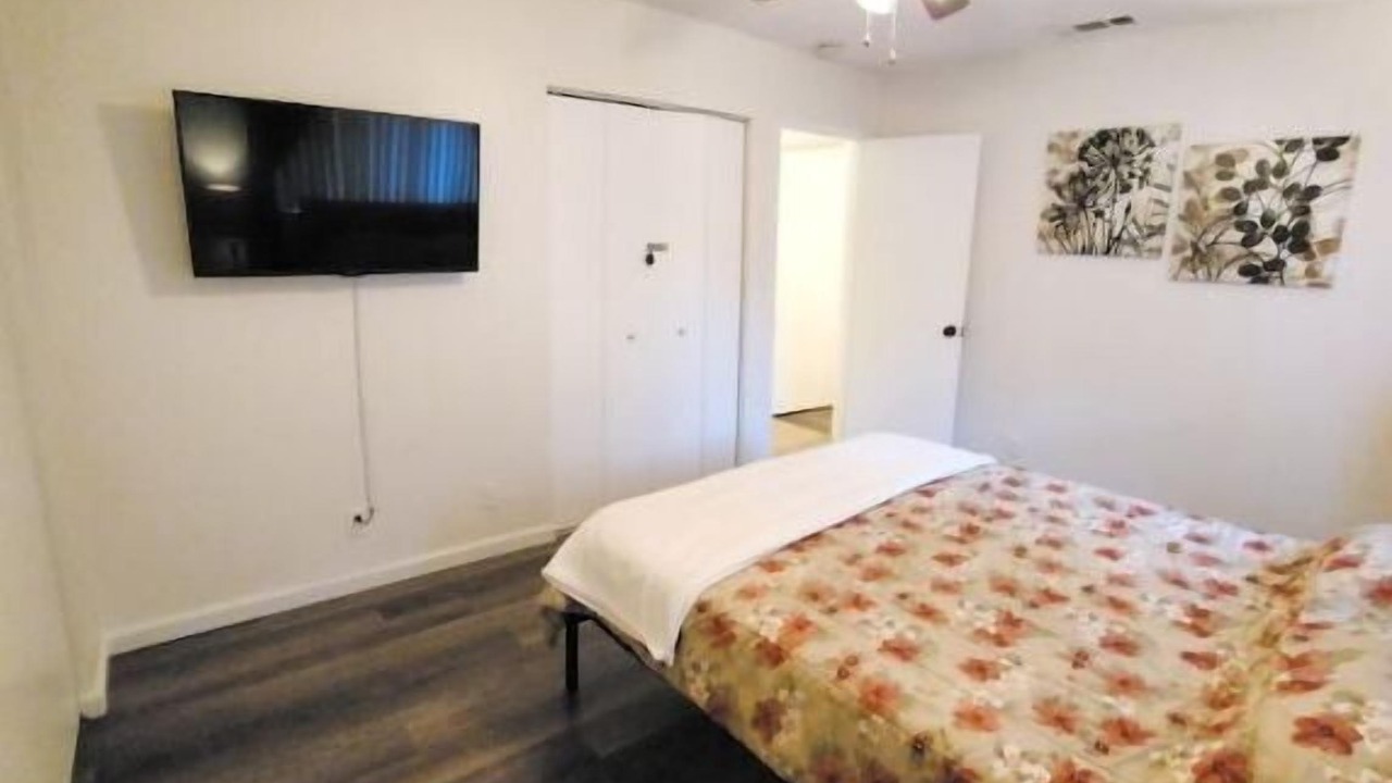 Photo of Bedroom in Hemet