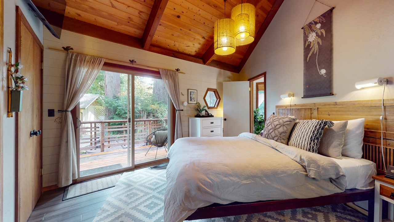 Photo of Bedroom in Mendocino