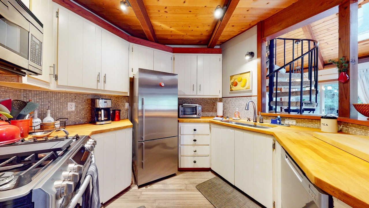 Photo of Kitchen in Mendocino