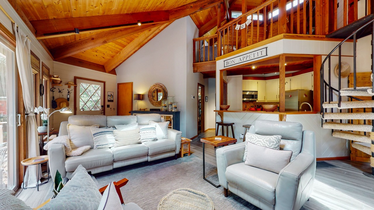 Photo of Livingroom in Mendocino