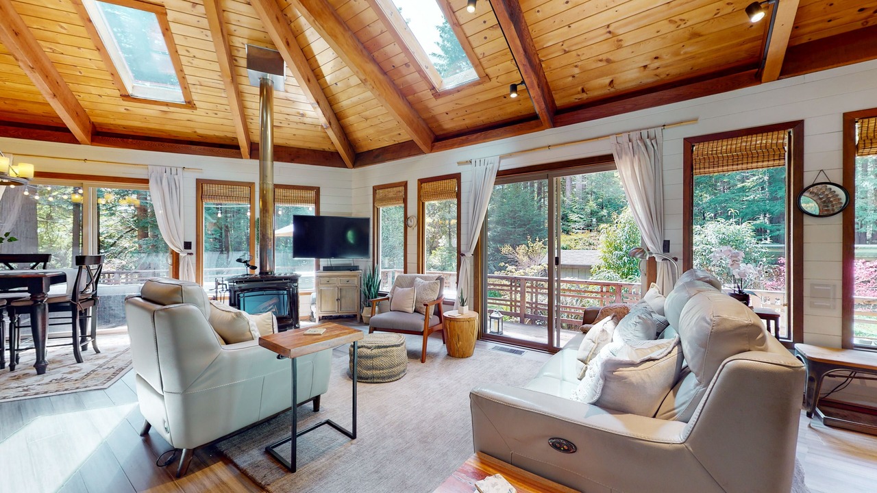 Photo of Livingroom in Mendocino
