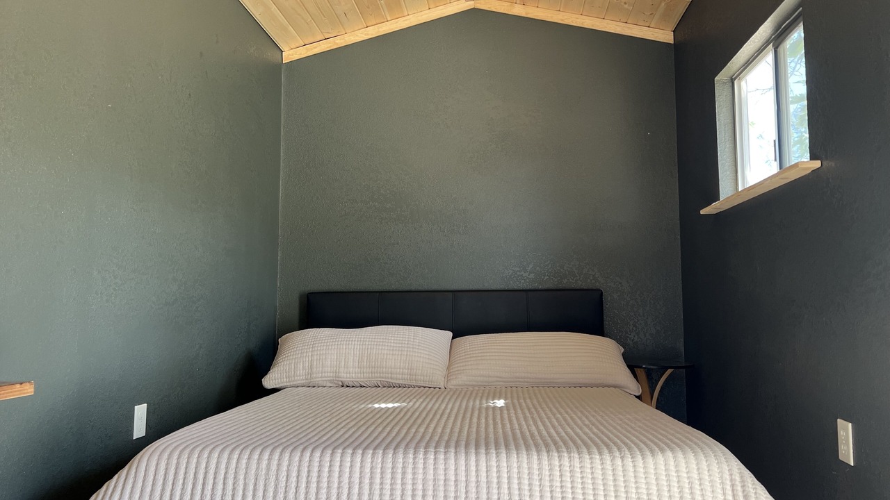Photo of Bedroom in Wofford Heights