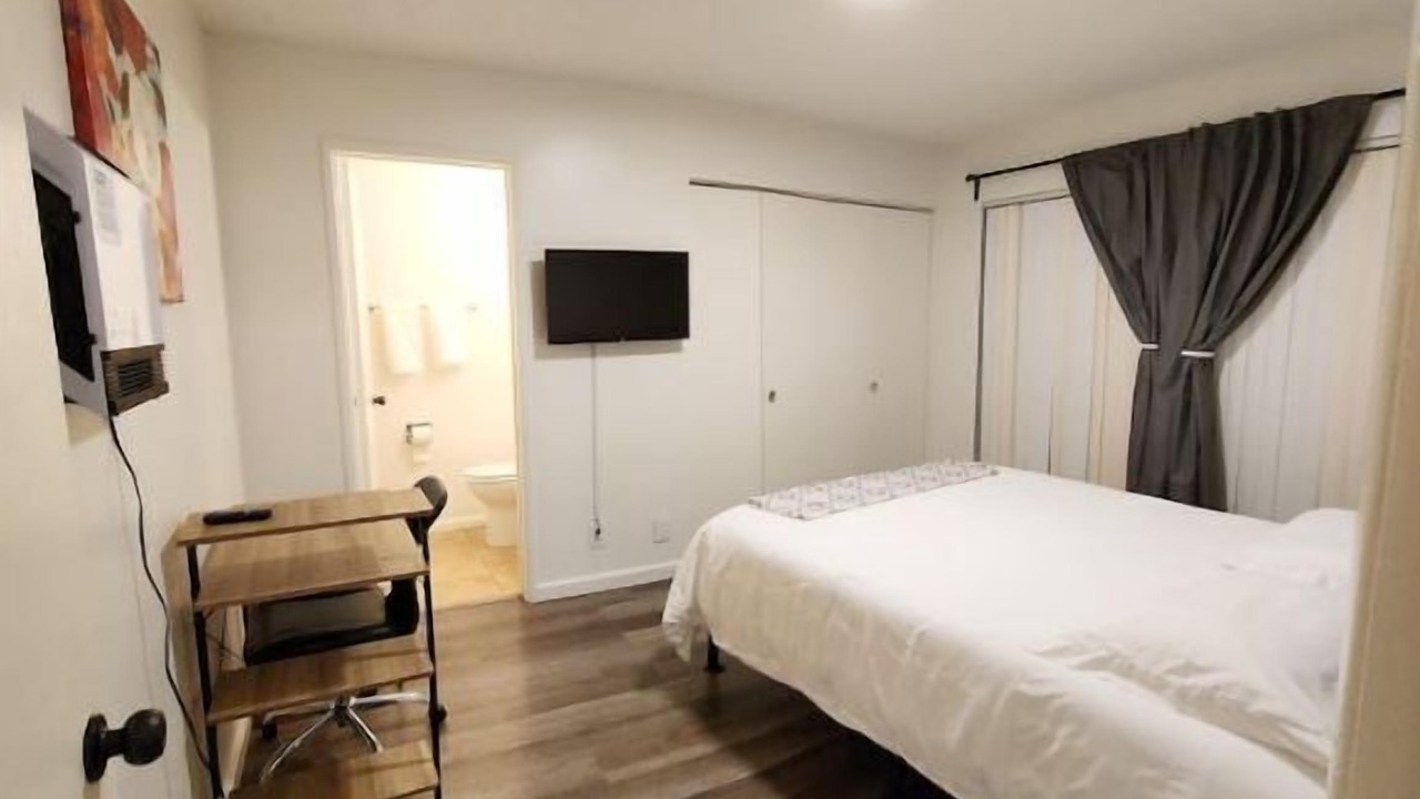 Photo of Bedroom in Hemet