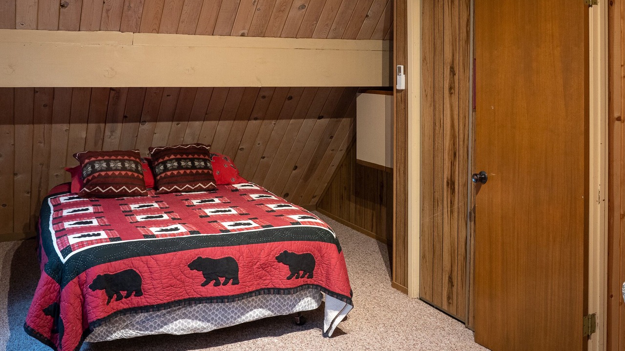 Photo of Bedroom in Glencoe