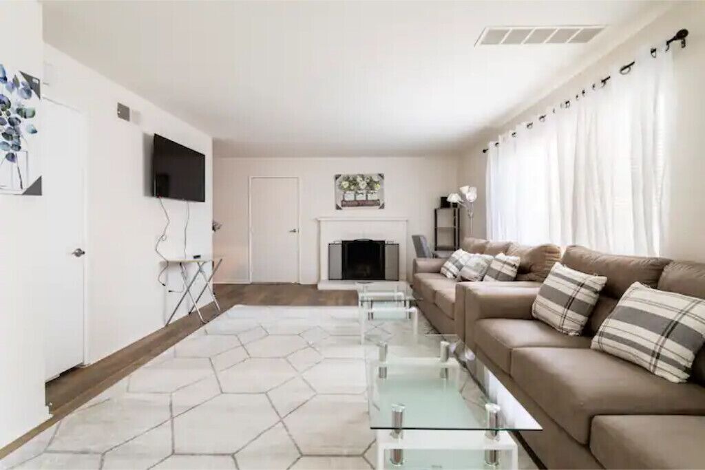 Photo of Livingroom in Riverside