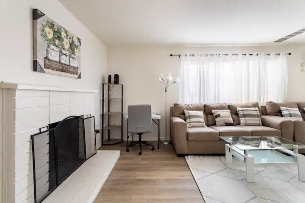 Photo of Livingroom in Riverside