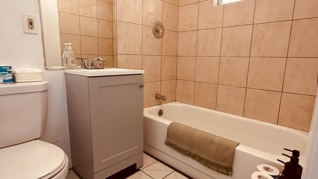Photo of Bathroom in Valinda