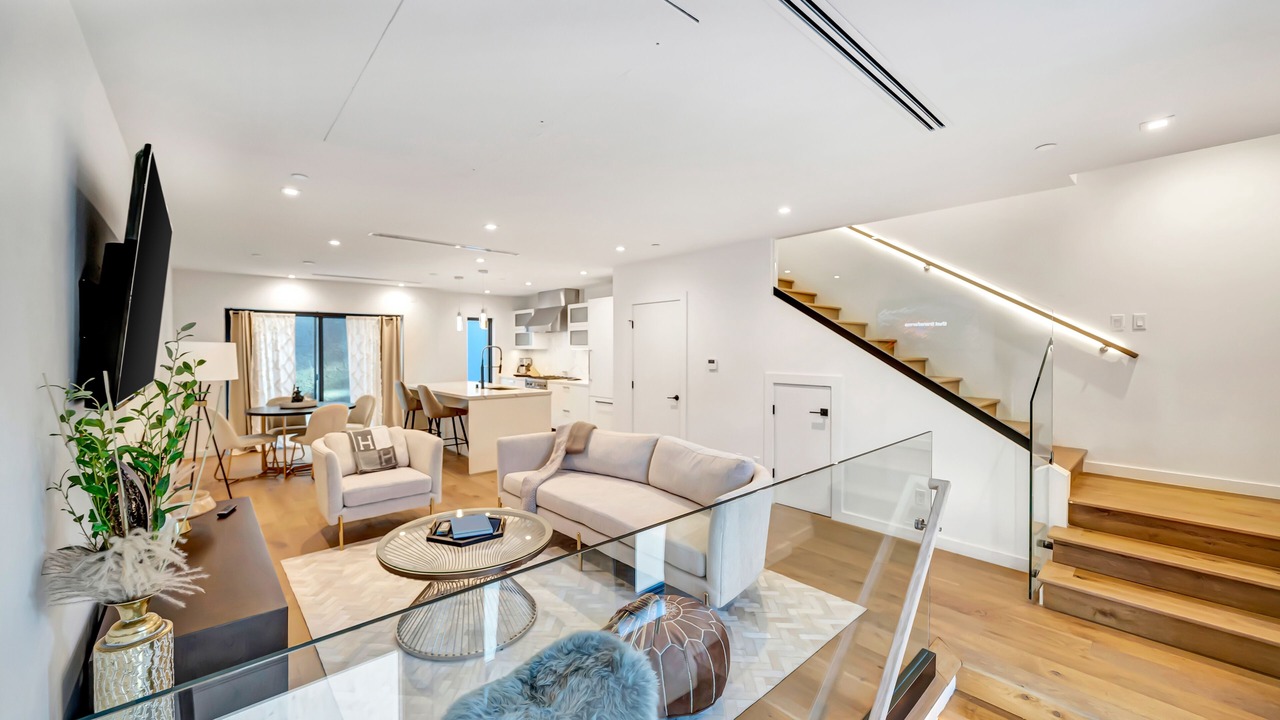 Photo of Livingroom in Hollywood