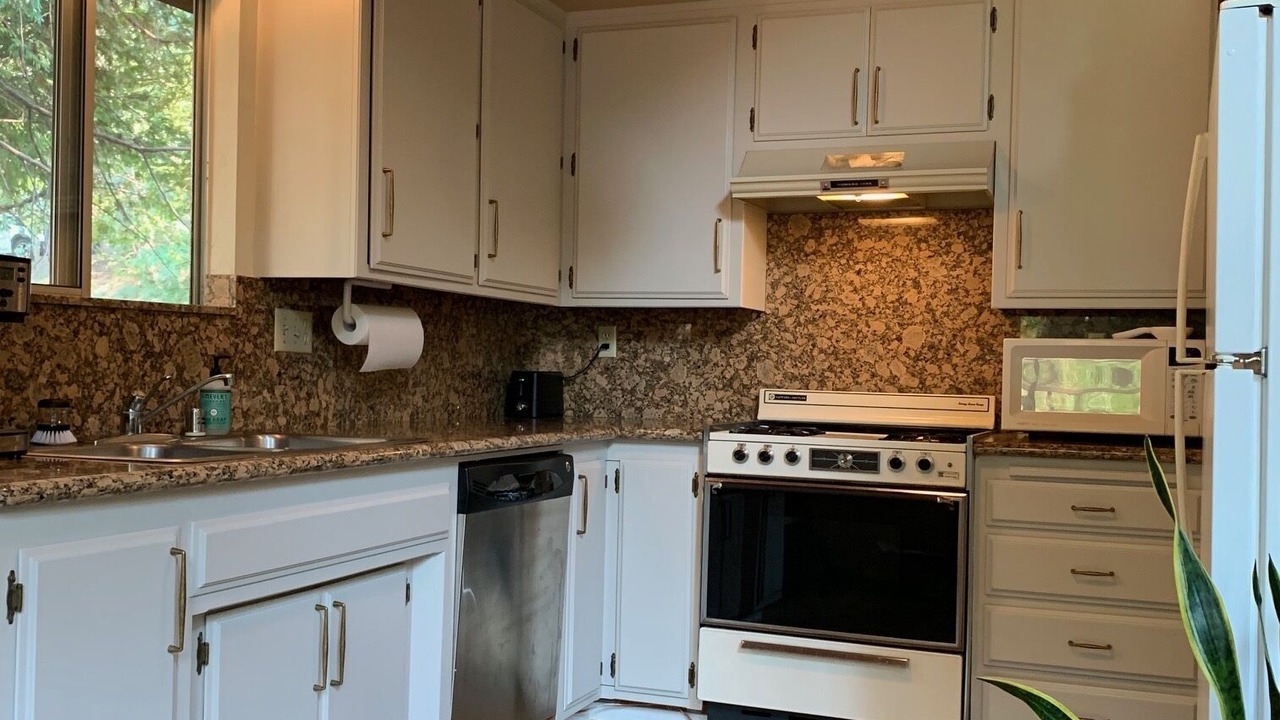 Photo of Kitchen in Running Springs