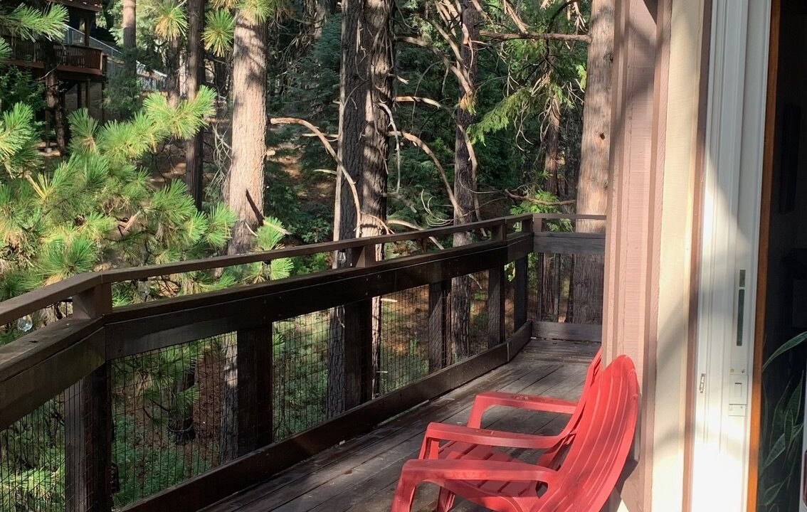 Photo of Patio Balcony in Running Springs