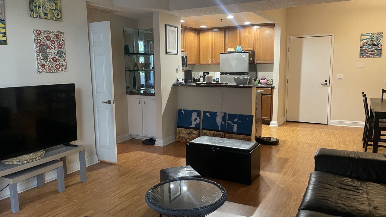 Photo of Livingroom in La Brea