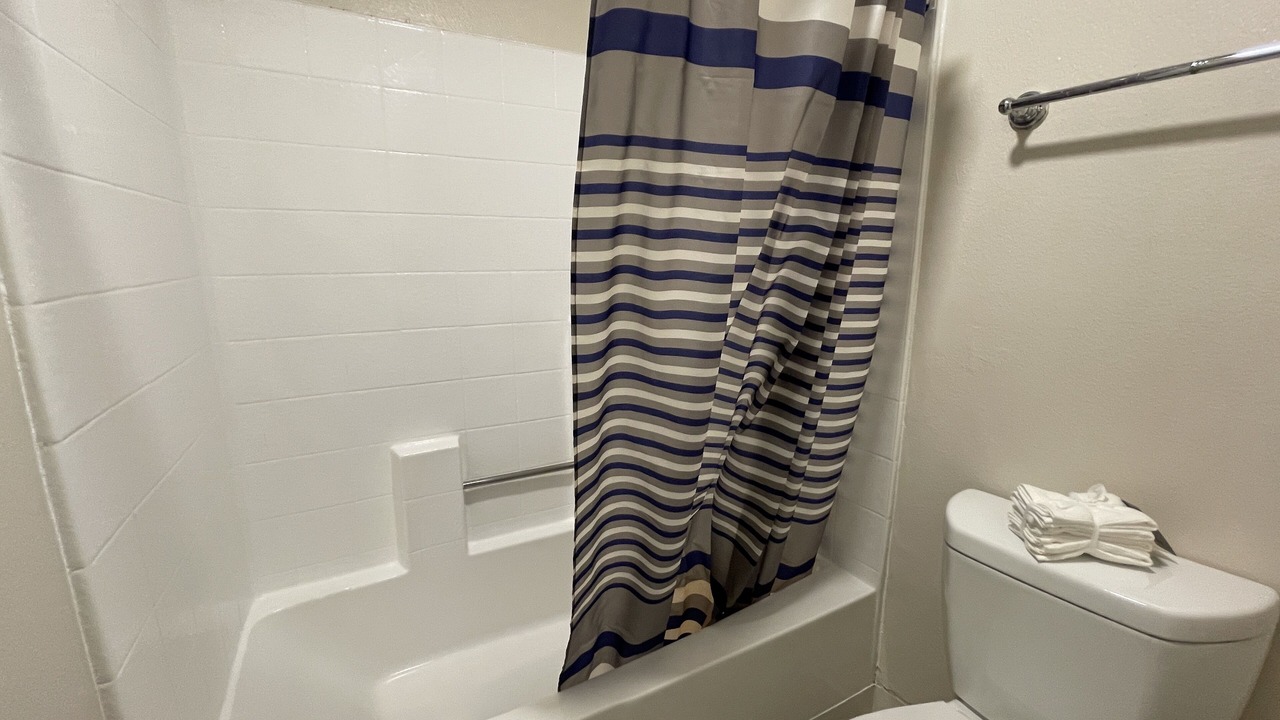Photo of Bathroom in La Brea
