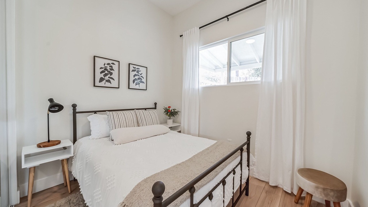 Photo of Bedroom in Claremont