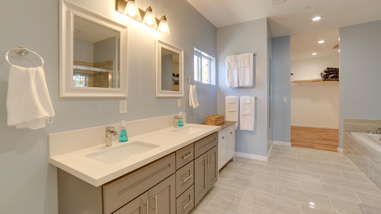 Photo of Bathroom in Clearlake