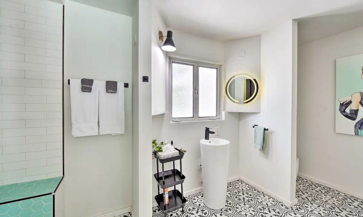 Photo of Bathroom in Deepwell Estates