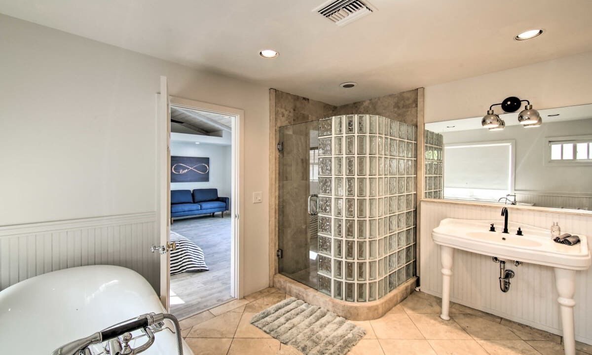 Photo of Bathroom in Deepwell Estates
