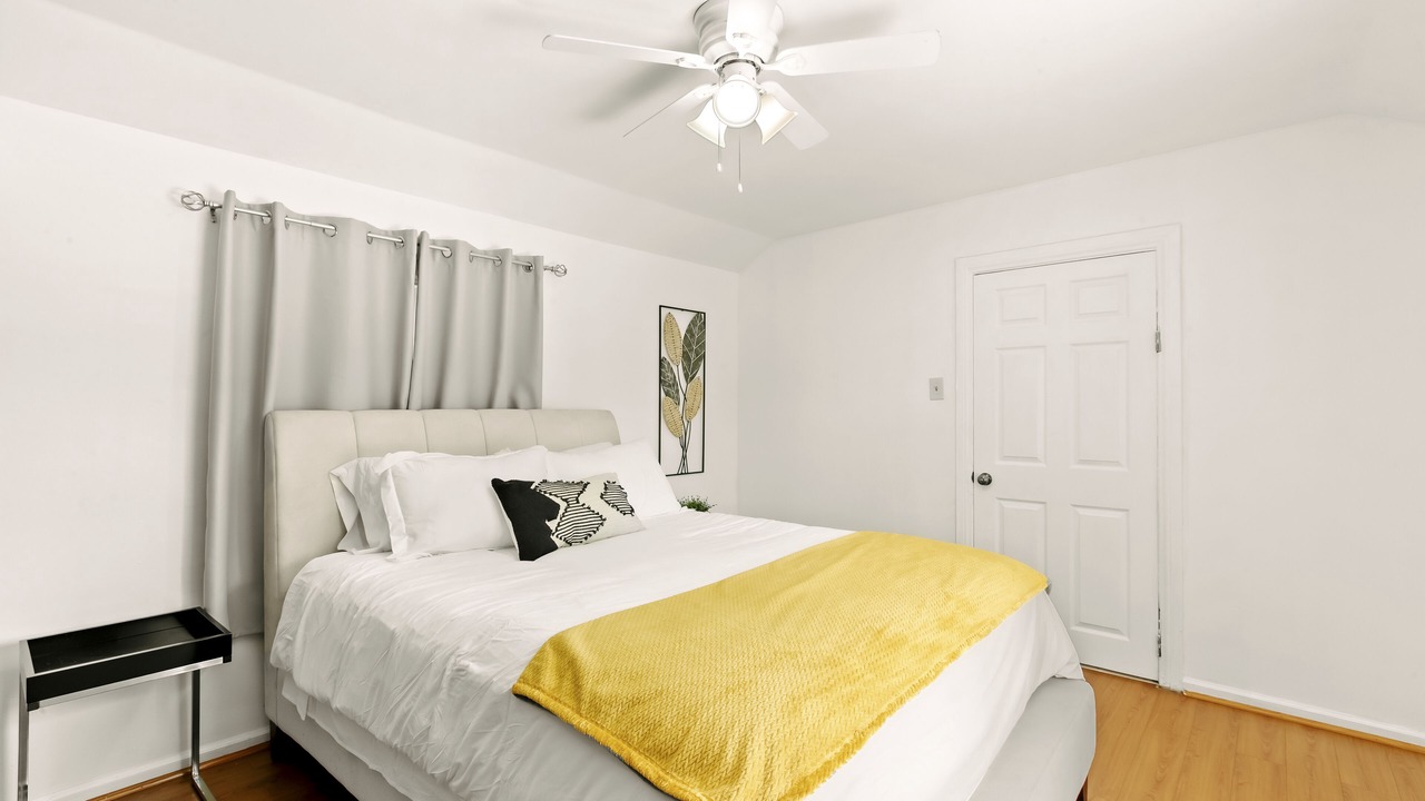 Photo of Bedroom in El Monte