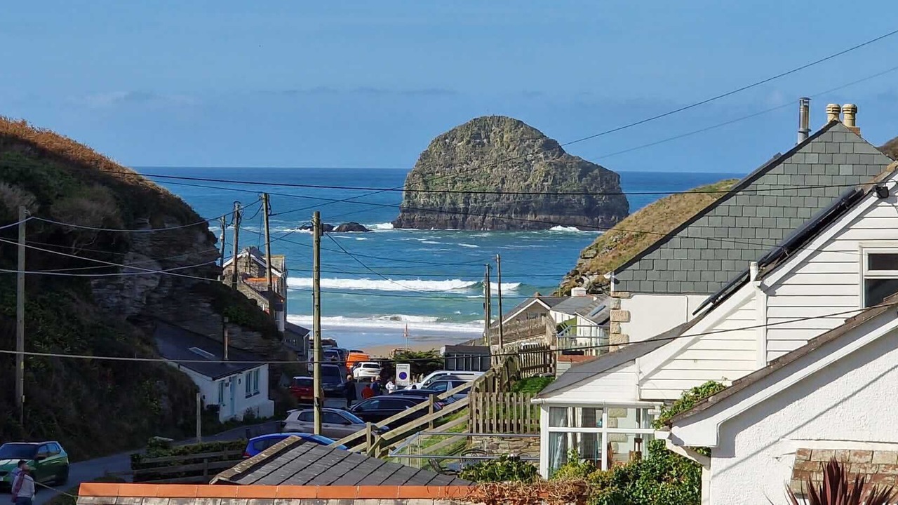 Photo of Others in Trebarwith Strand