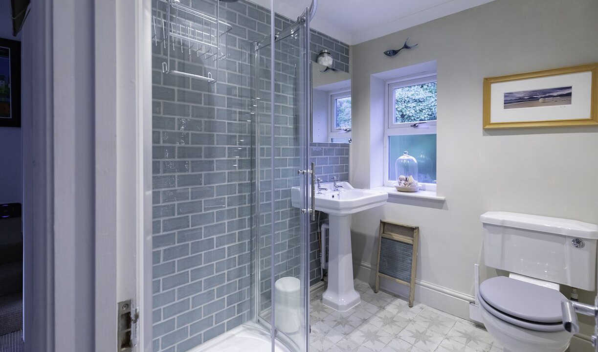 Photo of Bathroom in Trebarwith Strand