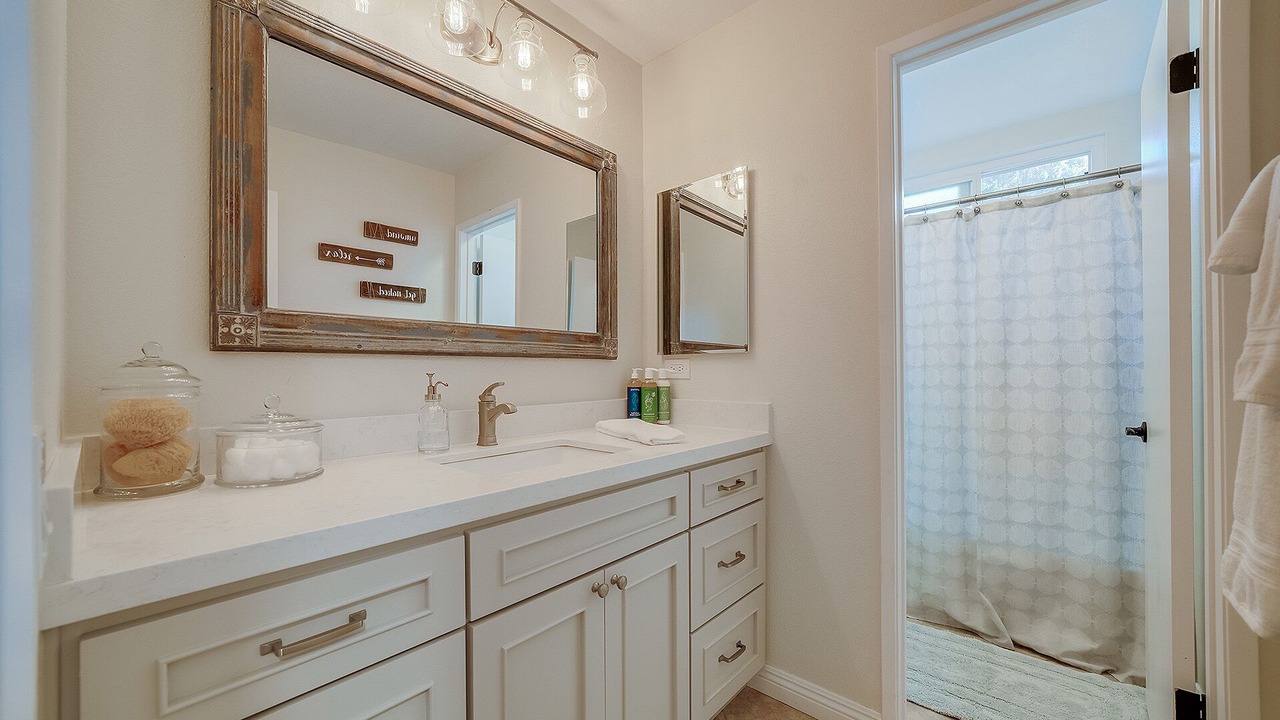 Photo of Bathroom in Laguna Niguel