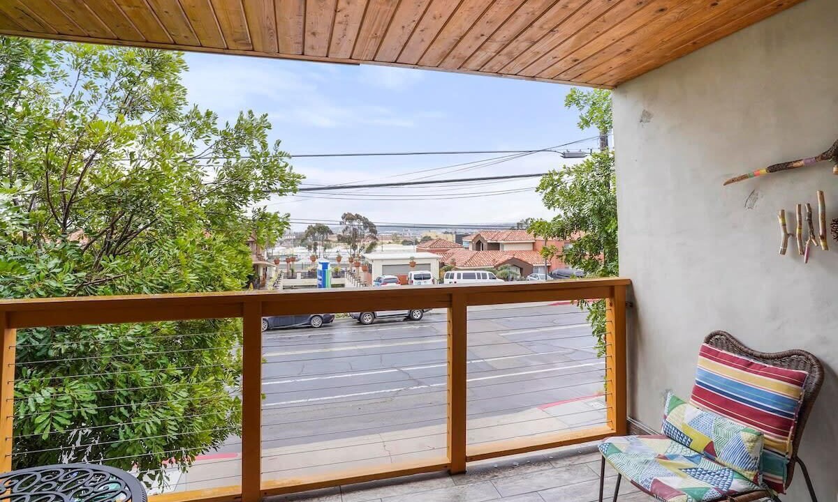 Photo of Outdoor in Mission Hills
