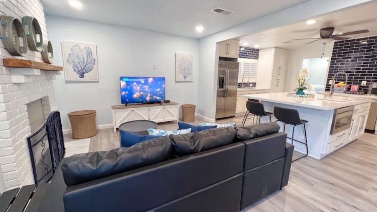 Photo of Livingroom in Chino