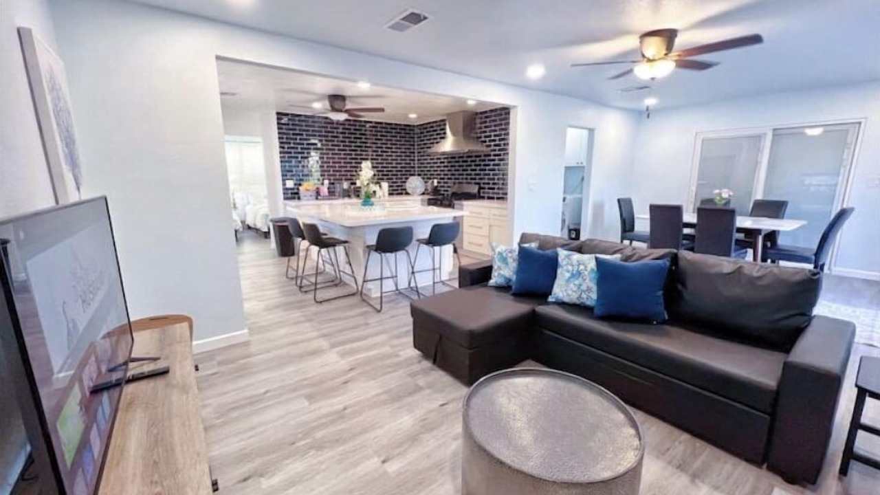 Photo of Livingroom in Chino
