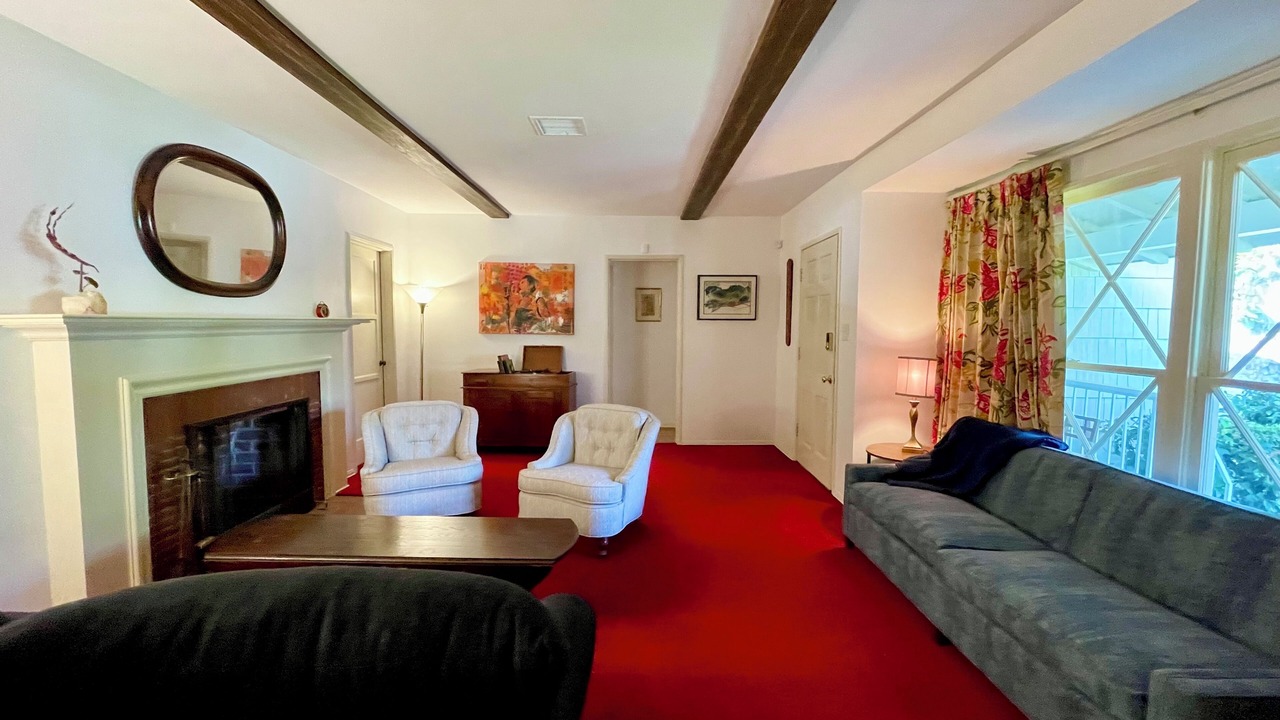 Photo of Bedroom in Valley Village