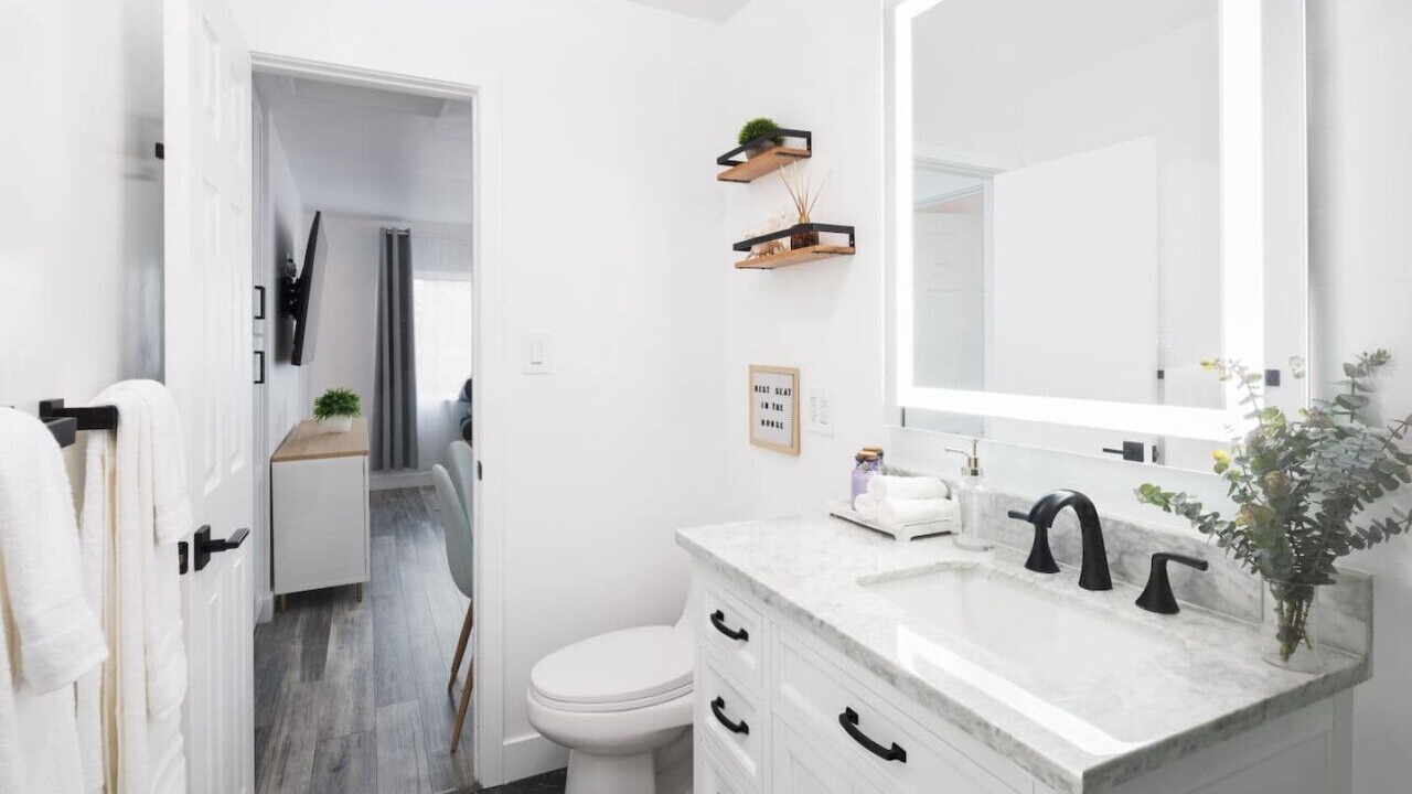 Photo of Bathroom in Grant Hill