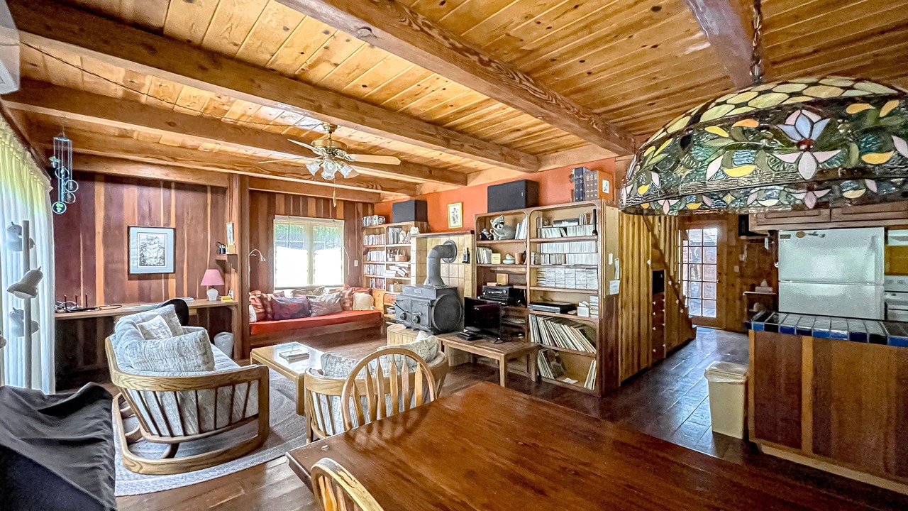 Photo of Livingroom in Burnt Ranch