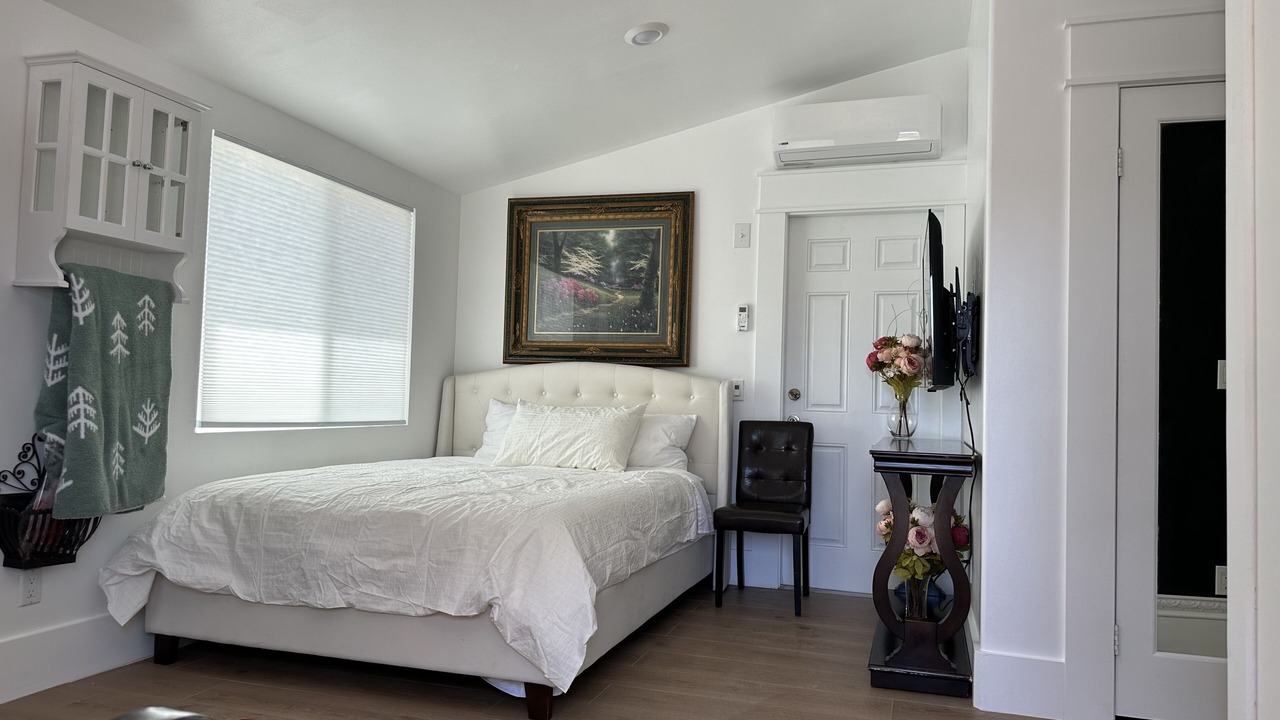 Photo of Bedroom in Fullerton
