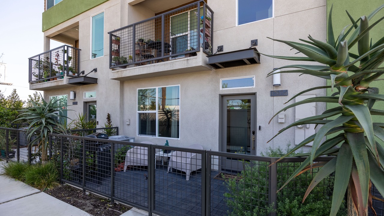 Photo of Outdoor in Bellflower