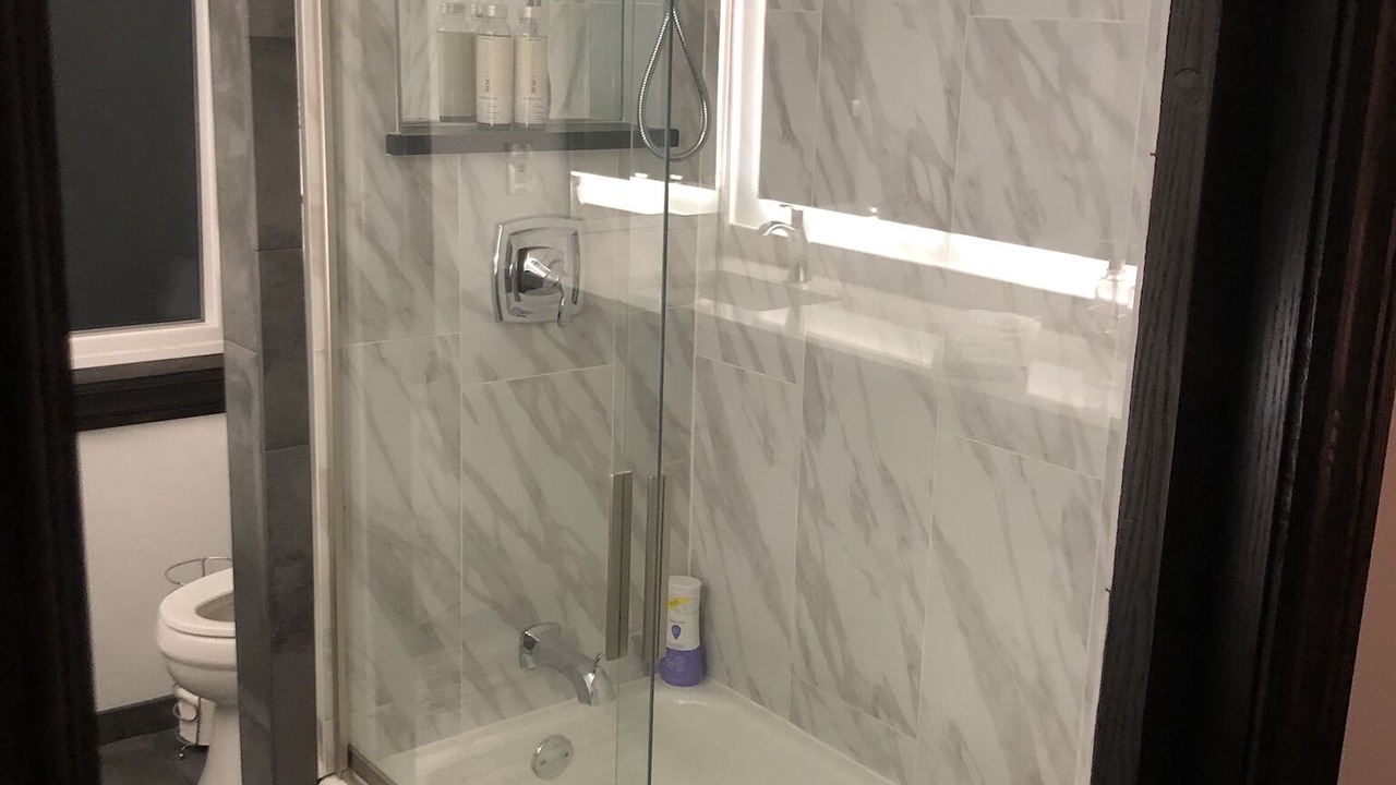 Photo of Bathroom in Warren